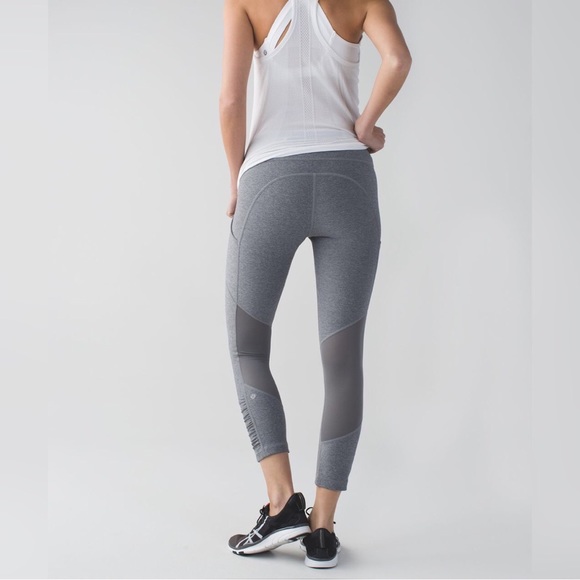 Lululemon Speed Crop - Picture 2 of 10